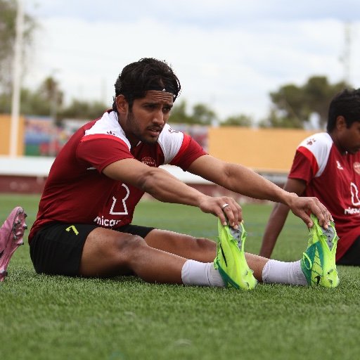 Ball Control Drills For Football Players: Soccer Skills To Improve Touch, Confidence And Game Control