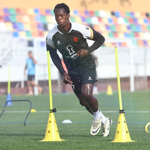 football player agility drill for goalkeeper trial preparation